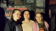 Haunted House, mig, Madison og Kayle